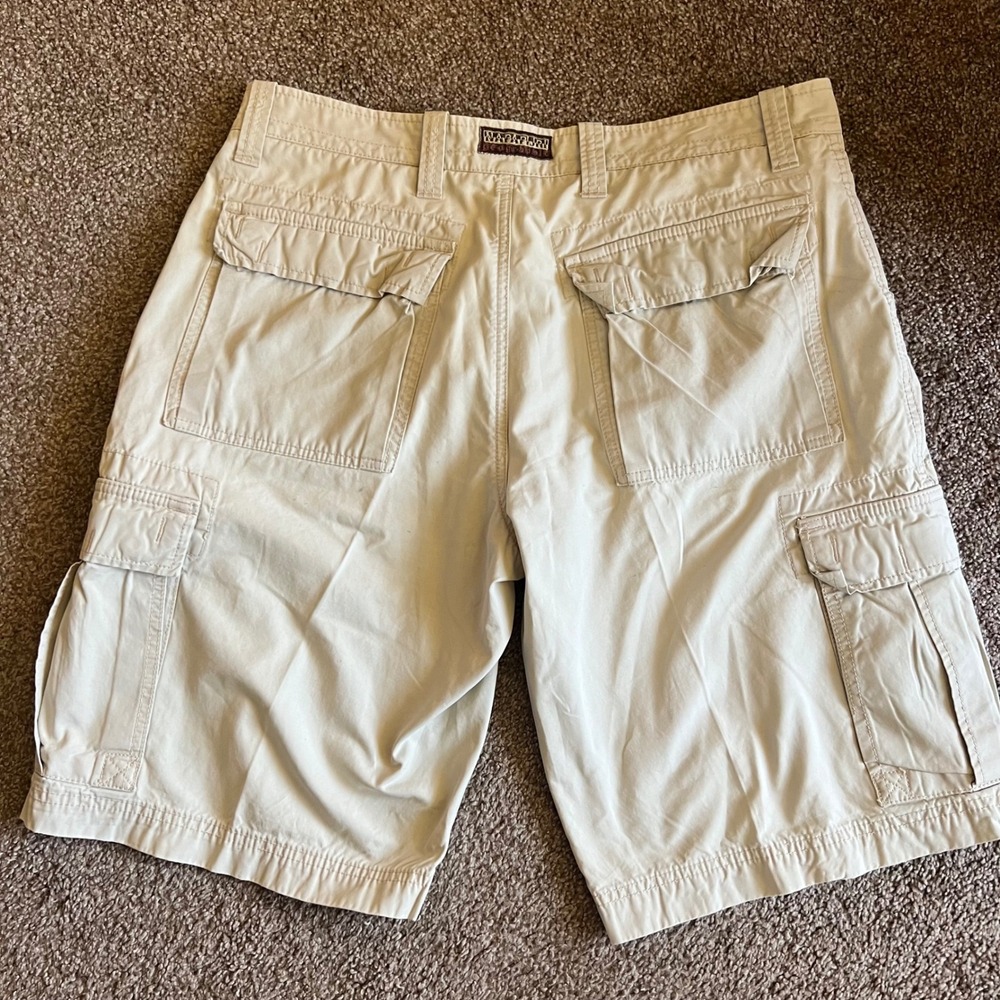 Napapijri Geographic Mens Khaki Beige Cargo Shorts Pockets Casual Size 36 0589 - Picture 2 of 8